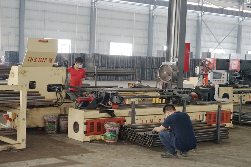 結(jié)構(gòu)工程知識(shí)點(diǎn):扣件式鋼管腳手架連墻件的布置規(guī)定